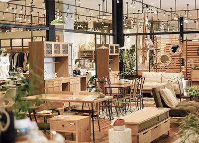 アデペシュ 長久手店