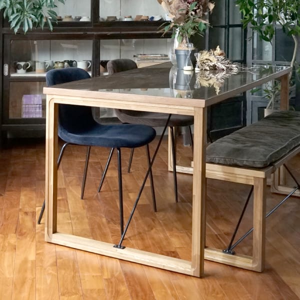 nahm dining table 1350